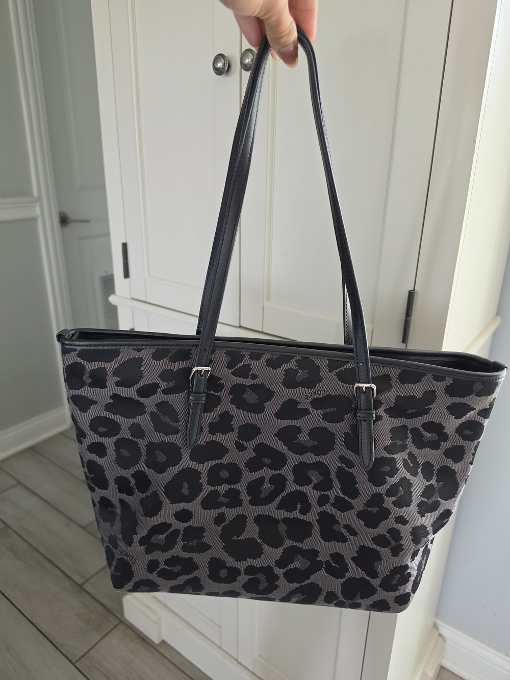 Coach Leopard Print Tote Bag in Black/Grey With Matching Wallet - Picture 4 of 10